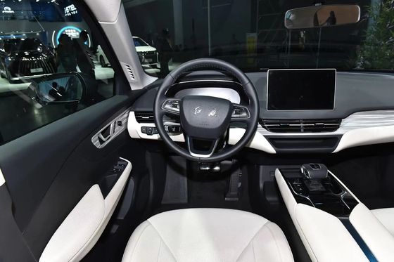 Benzina o carburante elettrico 2024 Hongqi Eqm5 Auto Nero Colore Ventilazione efficiente del sedile
