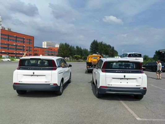 2023 Auto FAW Pentium Nat Bianco Veicolo multiuso Benzina o elettrico